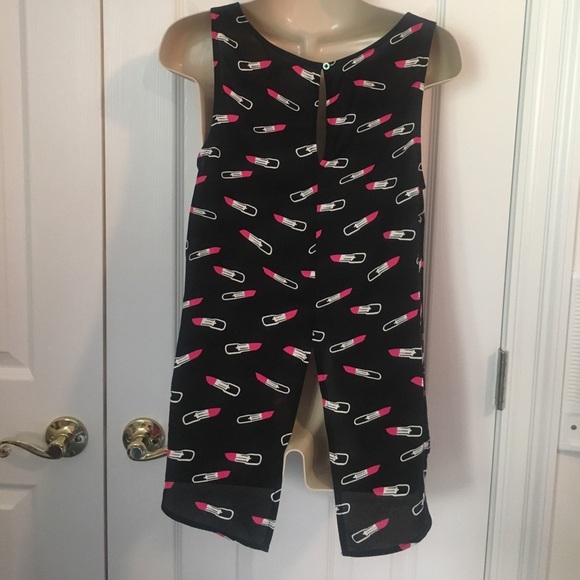NWT Charming Charlie’s lipstick black tank top- m - Picture 4 of 5